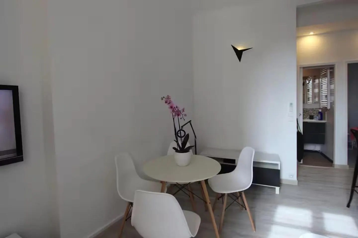 First Floor Apartment Fully Renovated Antibes 0*,