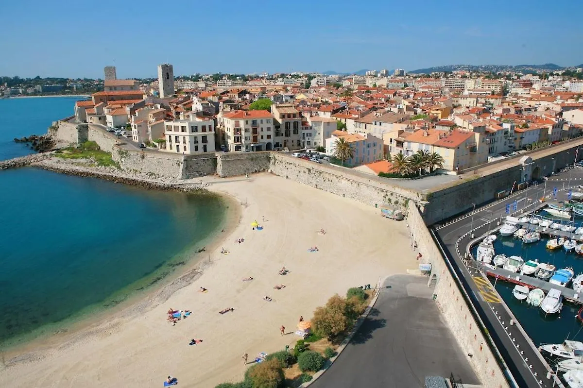 First Floor Apartment Fully Renovated Antibes