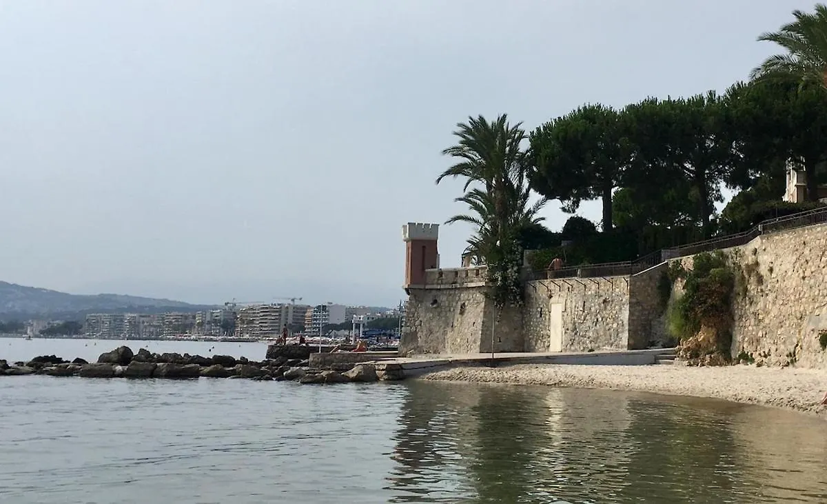 First Floor Apartment Fully Renovated Antibes
